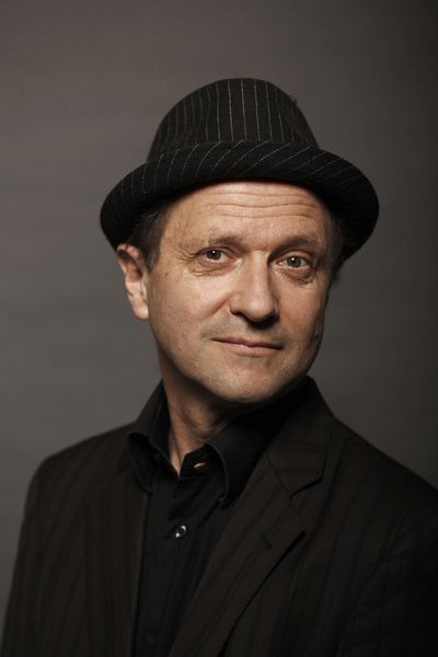 Paul Brody, Porträt mit Hut